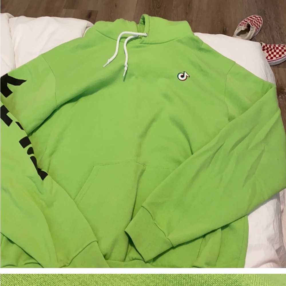 Tiktok sweatshirt